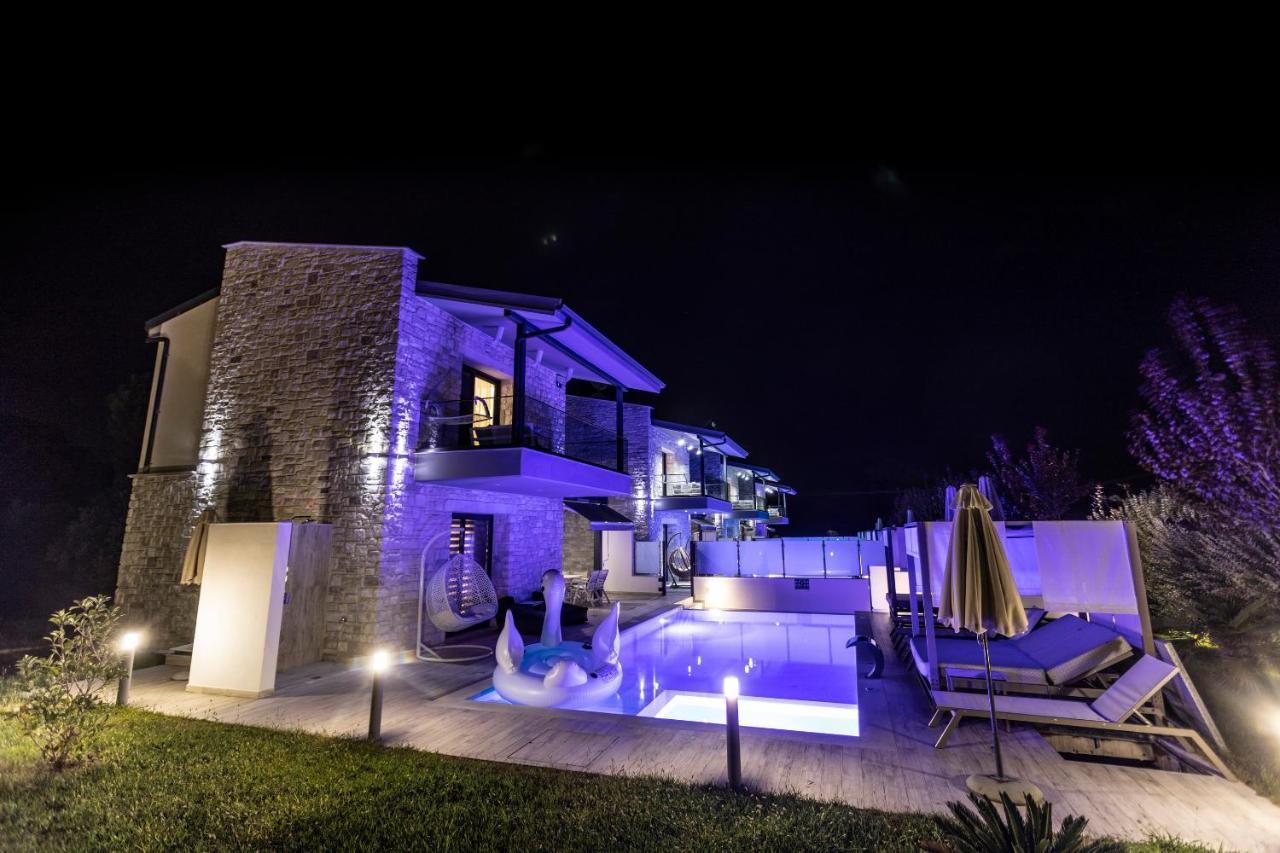 White Pearl Villa Pefkochori Exterior foto